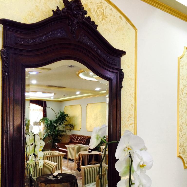 Hotel Boutique LAS Tirana Extérieur photo