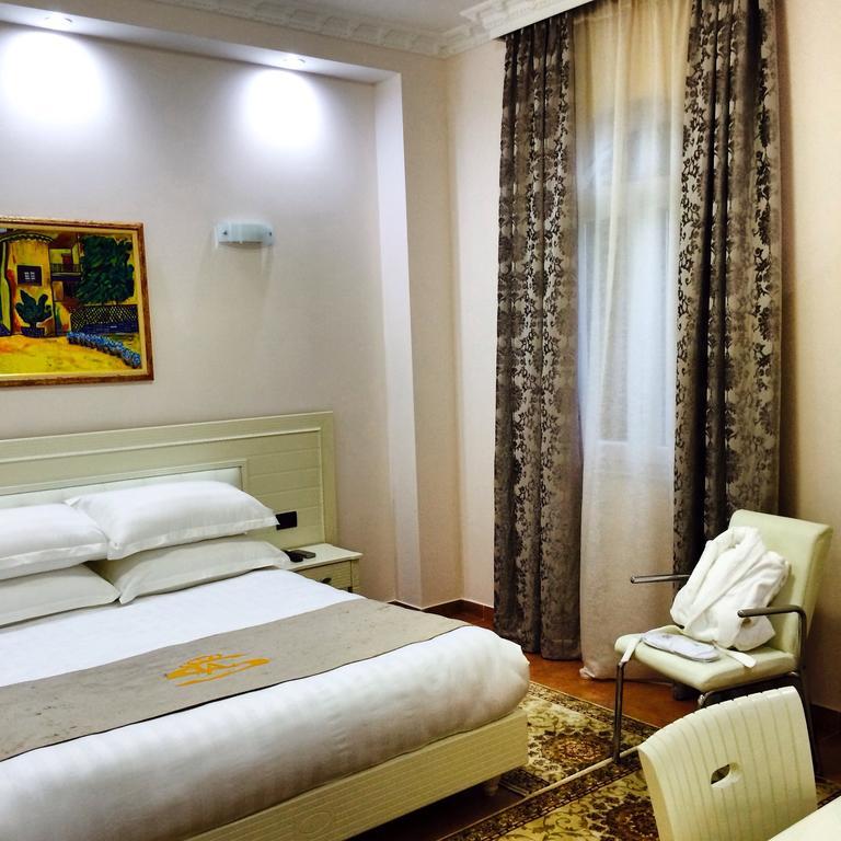 Hotel Boutique LAS Tirana Extérieur photo