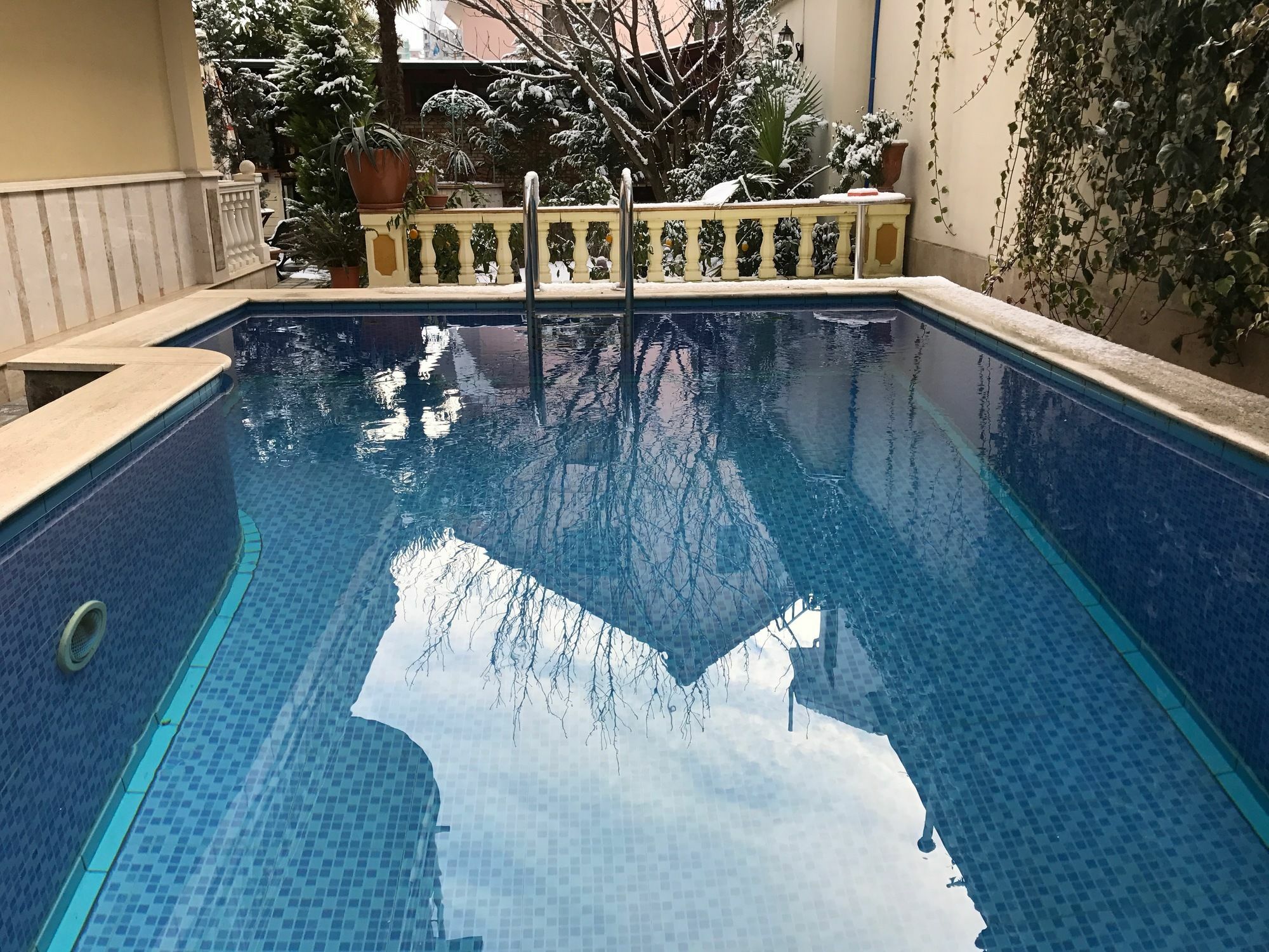 Hotel Boutique LAS Tirana Extérieur photo